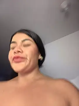 Chatroom XXX en direct de Issane_Peru