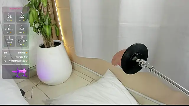 Chatroom XXX en direct de KattyManson