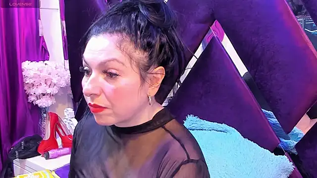 Luciana_Ass – Live XXX-chat