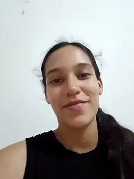 Chat +18 de RAMONA_and_ROGER ao vivo