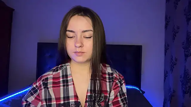 Chat +18 de SelenaBrook ao vivo
