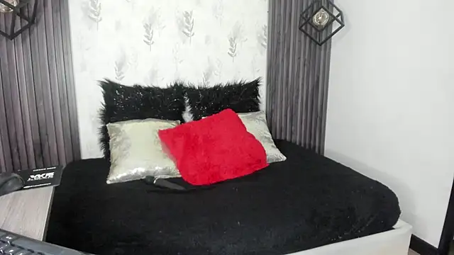 NahomyCarther Webcam Show