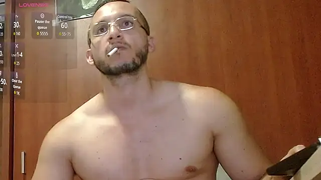 MarcusMilarc's Webcam Show