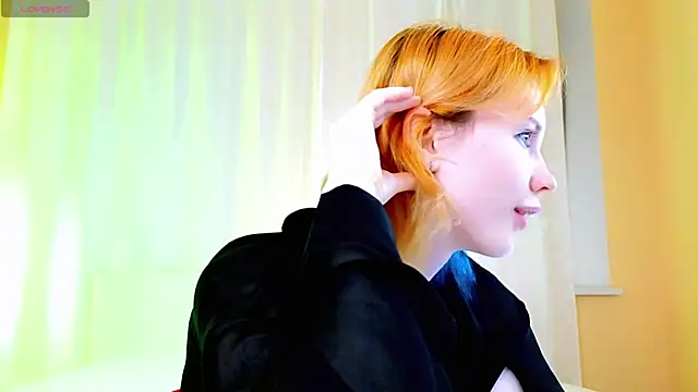 Chatroom XXX en direct de Kiara_Age