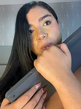 Czat XXX na żywo – Salo_Angel__