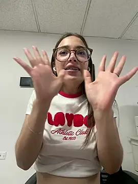 XXX chat uživo modela Sweet_Milaa1