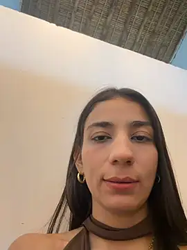 Carolina_1111's Live XXX Chat