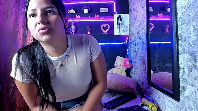 LunaaBennett live XXX chat