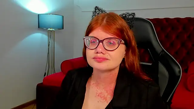 دردشة ChloeHalses الجنسية المباشرة