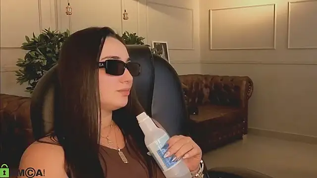 ava_blue: απευθείας συνομιλία ΧΧΧ