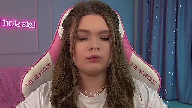 Chat +18 de CrystalLyons ao vivo