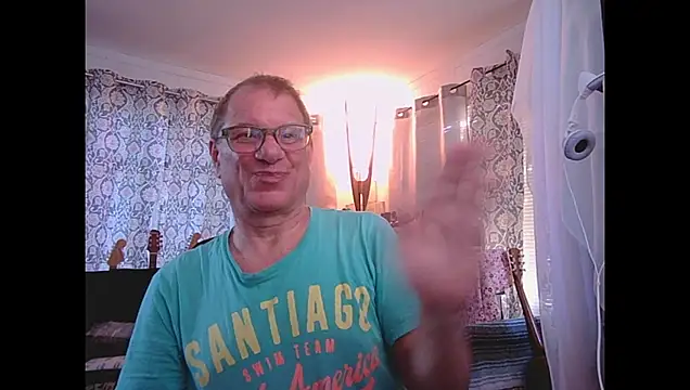 coryassman XXX чат на живо