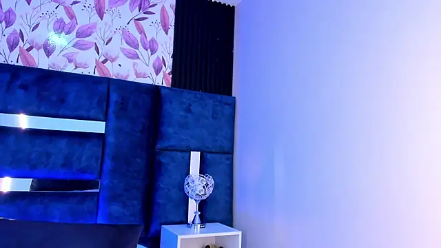 AmmyJones_'s Live XXX Chat