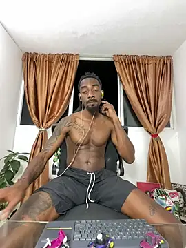 Malkon_Big Adlı Modelin Canlı XXX Sohbeti