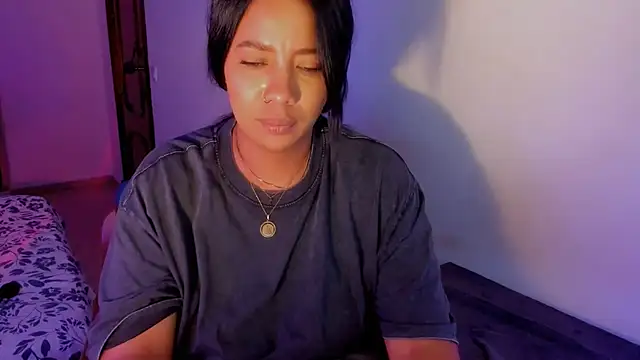 دردشة NicolePasqualott الجنسية المباشرة