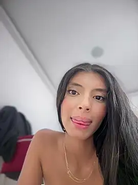 Charlote_zc লাইভ XXX চ্যাট