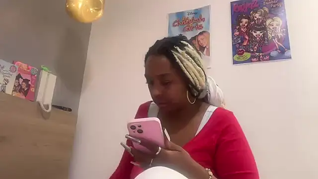 Онлайн чат XXX ChocolateCakeQueen