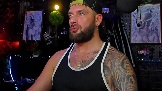 LexHardy XXX чат на живо