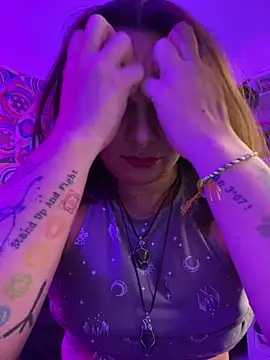 Czat XXX na żywo – Amarantha_666