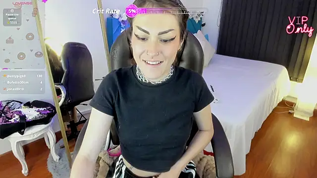 Kim_Jeins666_ Adlı Modelin Canlı XXX Sohbeti