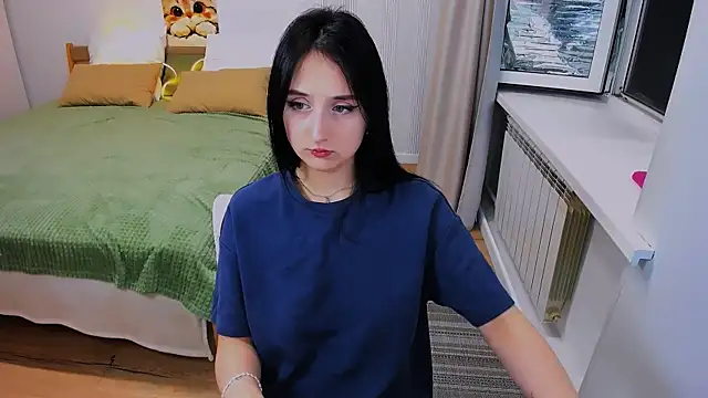 JulietteMonli Adlı Modelin Canlı XXX Sohbeti