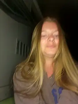 VanLifeVixenn Live XXX chat