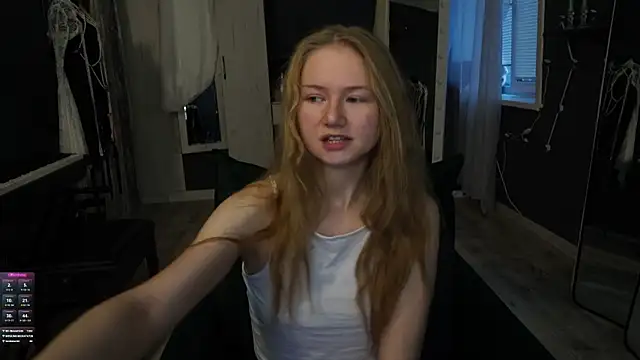 hetaerart's Live XXX Chat