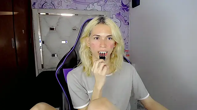 Larry_craft élő XXX-chatje