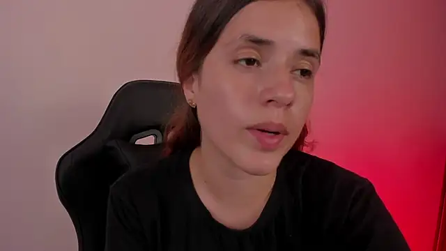 alliss_ginger_'s Live XXX Chat