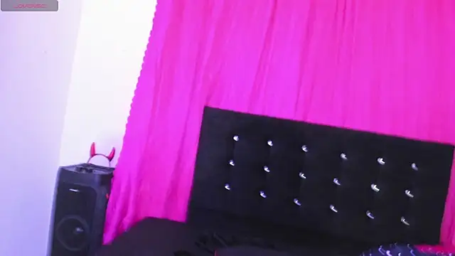 Živý XXX chat cutenaked_8