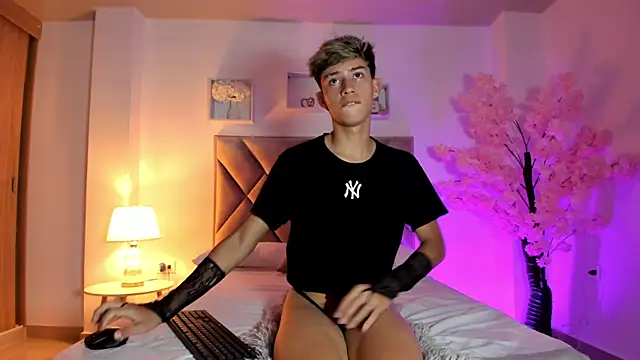 Baby_noahtt Live XXX-chat