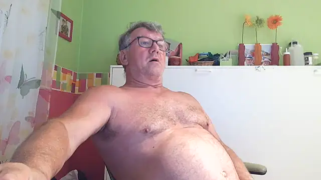 Онлайн чат XXX capitaine111