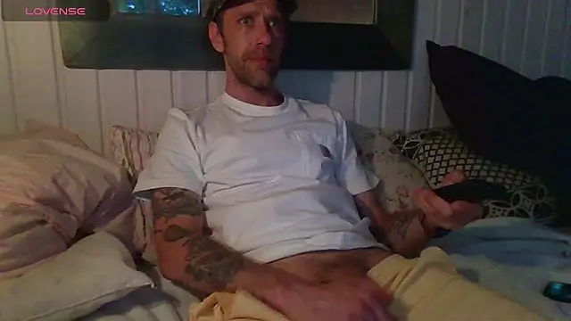 Stock-Holmes Live XXX Chat