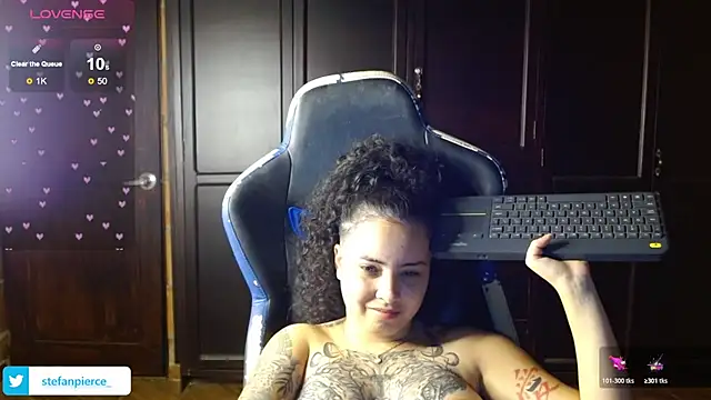 Živý XXX chat jaydensalvatore_