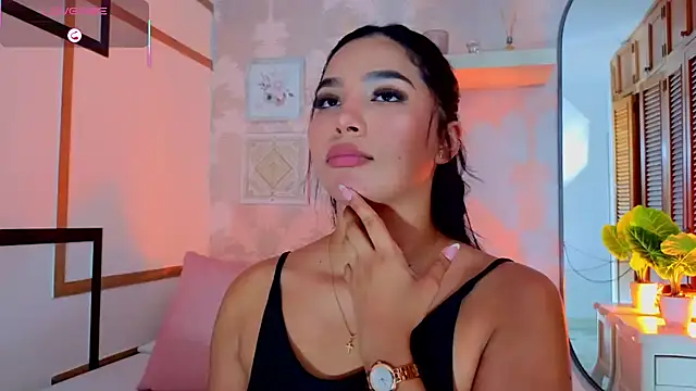 Chat +18 de CharlotteGraay ao vivo