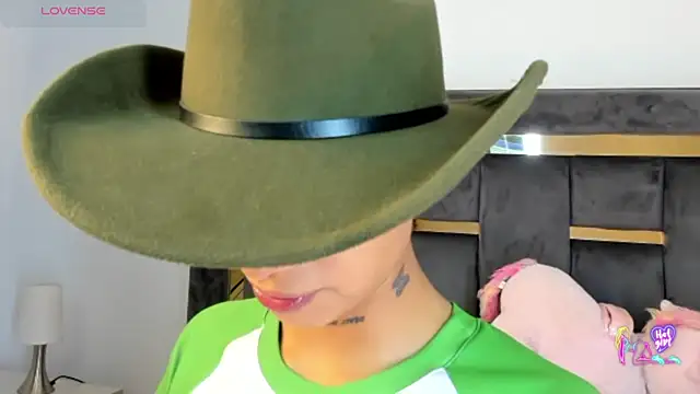 Czat XXX na żywo – Exotic__April