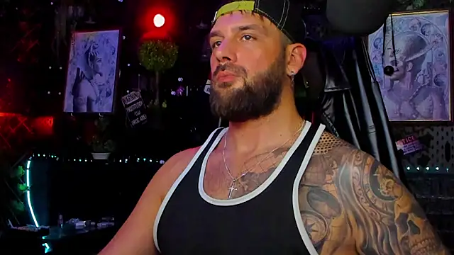 XXX chat uživo modela LexHardy