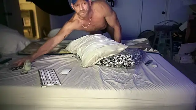FitStacheDaddy – Naživo XXX chat