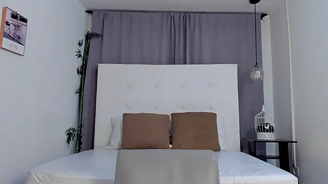 Alejo-and-Thiago's Live XXX Chat