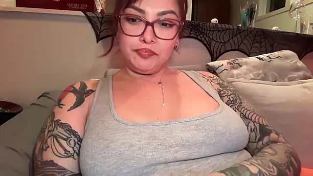 native_naya XXX чат на живо