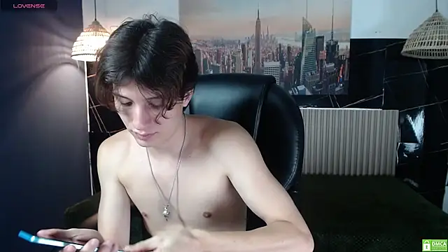 Marcoviolet live XXX chat