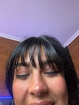 Alexia_Lerner élő XXX-chatje