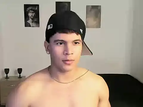 sant_wahlberg Adlı Modelin Canlı XXX Sohbeti