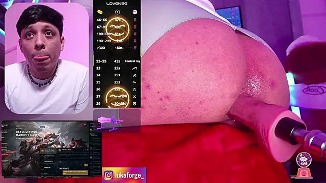 EthaanNova Chat XXX in diretta