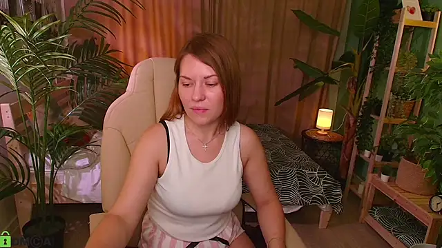 Kira_Miragee's Live XXX Chat