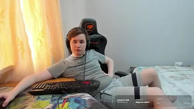 iliaskrislove Chat XXX live
