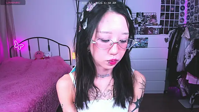 ashleywowmeow Live XXX-chat