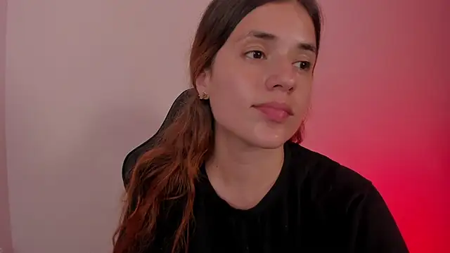 alliss_ginger_ Adlı Modelin Canlı XXX Sohbeti