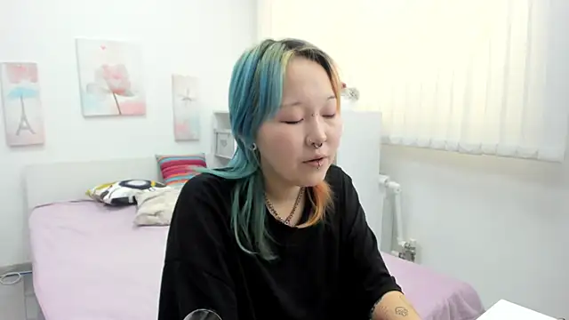 Cute__Kiko Adlı Modelin Canlı XXX Sohbeti