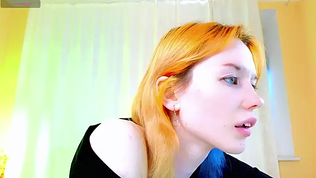 Chat XXX en directo de Kiara_Age